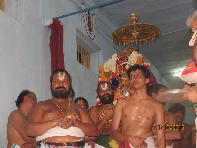 thoopul-swami-desikan-thirunakshatra-utsavam-pushpa-pallaku-009