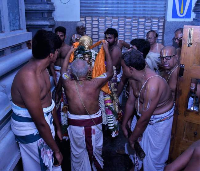 triplicane-ahobila-mutt-swami-desikan-thirunakshatra-utsavam-day-10-morning-purappadu-2016005