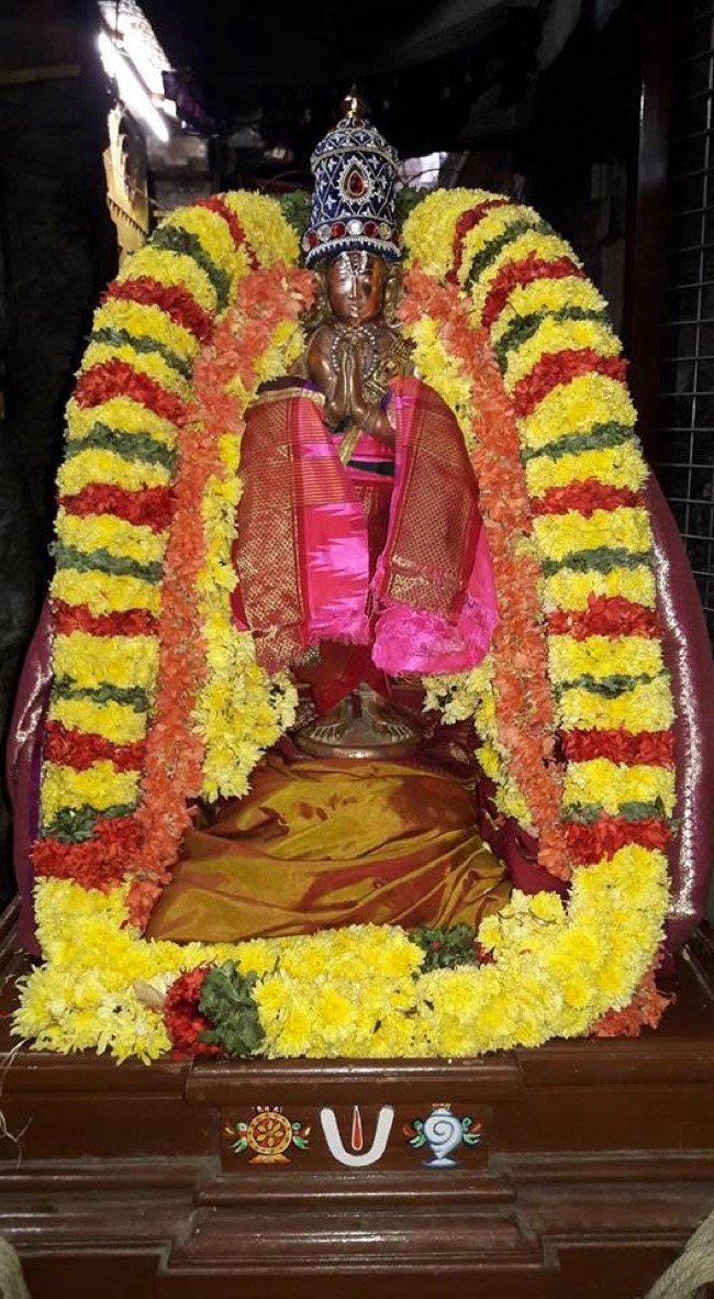 thiruvallur_sri_veeraraghava_perumal_temple_peiyazhwa_utsavam03