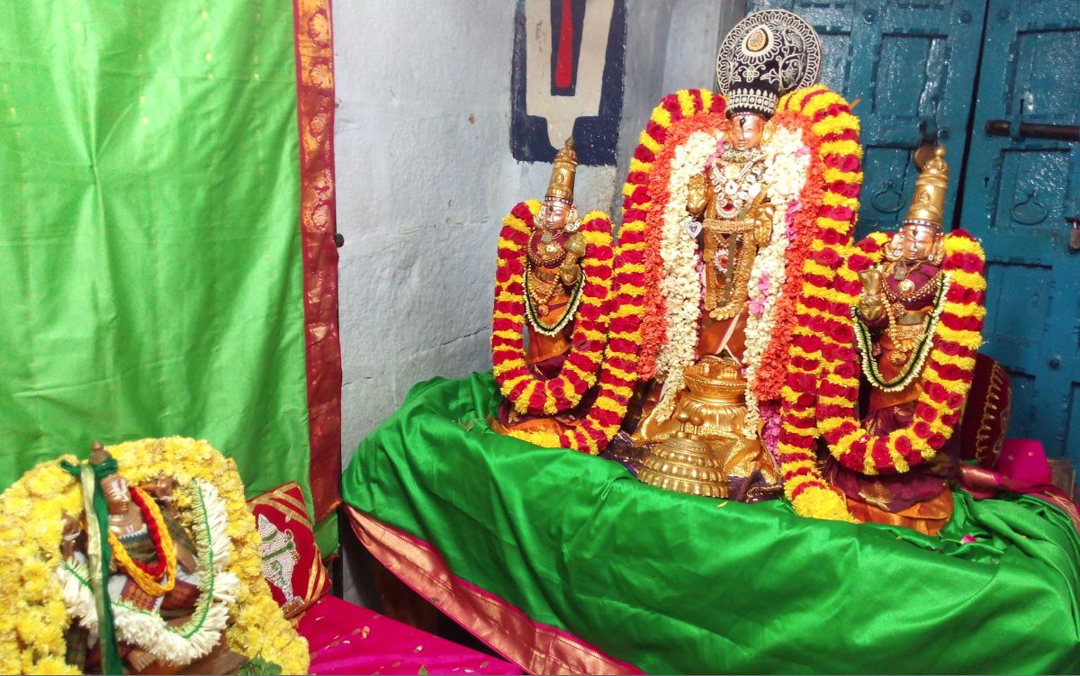 thiruvelukkai-senai-mudhanmayaar-avatara-utsavam-1-2016
