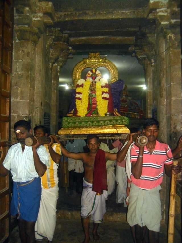 thirukkannamangai_sri_bhakthavatsala_perumal_temple_thirukarthigai_deepam_01