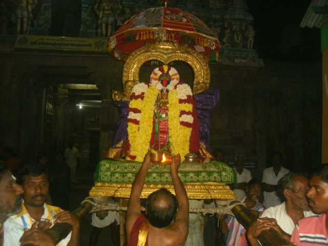 thirukkannamangai_sri_bhakthavatsala_perumal_temple_thirukarthigai_deepam_03