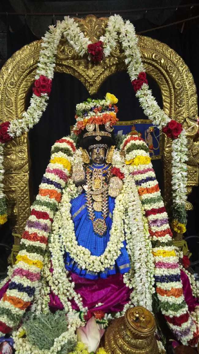 Sri Mayuravalli Thayar Kadaivelli1